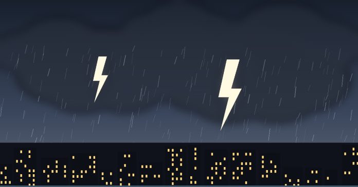 Ilustrație generică cu fulgere, ploaie torențială și siluetă urbană, simbolizând avertizarea meteo ANM din 13 septembrie 2026